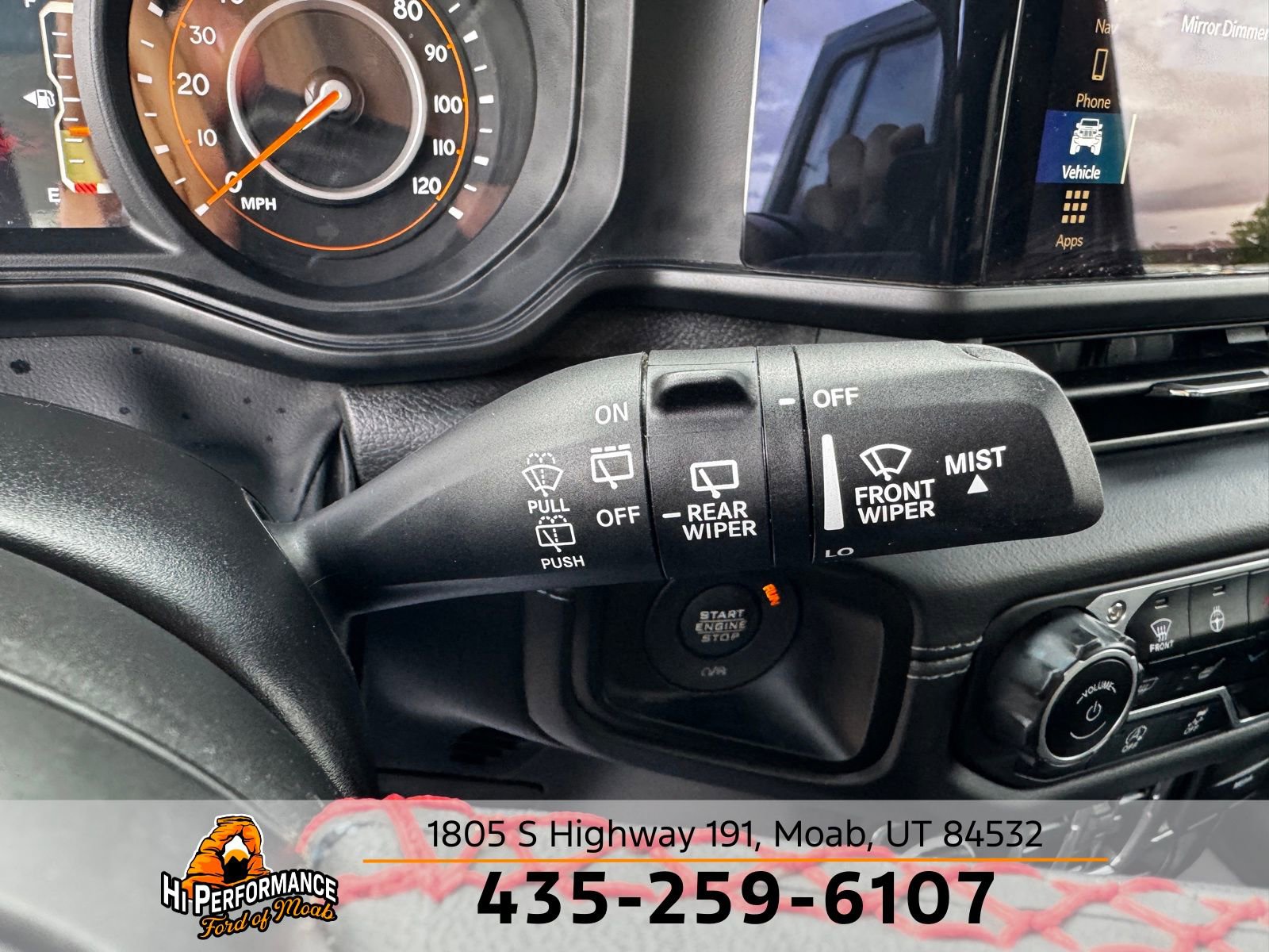 Used 2024 Jeep Wrangler Unlimited Rubicon AWD/4WD image 25