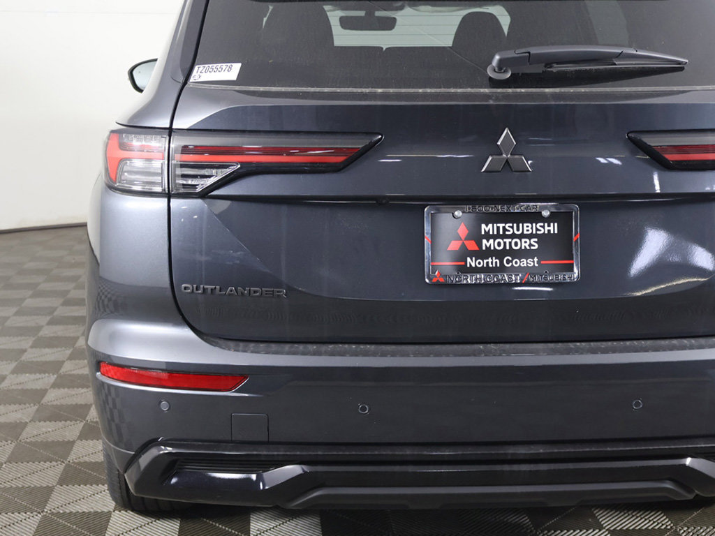 New 2026 Mitsubishi Outlander LE AWD/4WD image 15