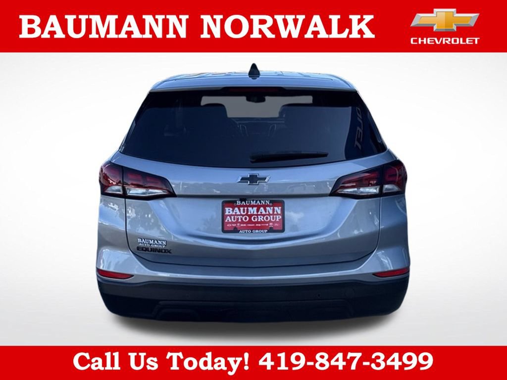Used 2024 Chevrolet Equinox LS w/ LS Convenience Package FWD image 8