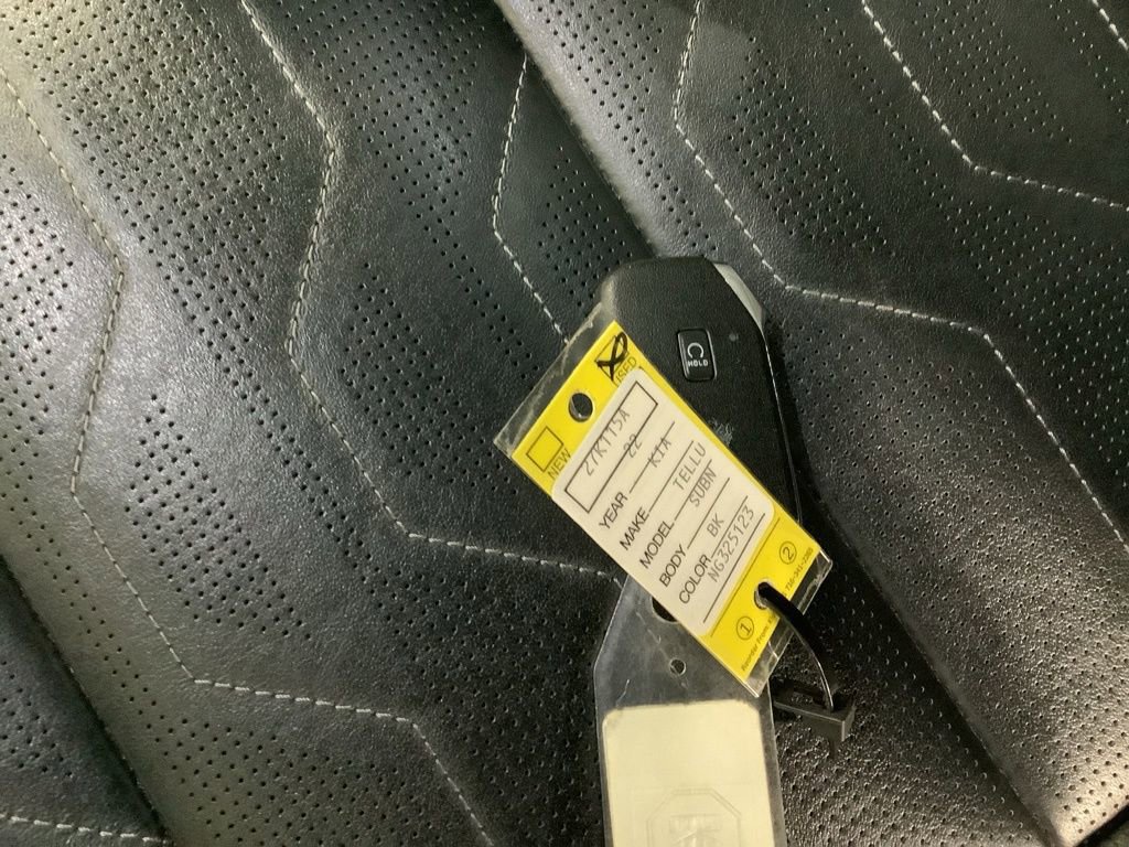 Used 2022 Kia Telluride SX w/ SX Prestige Package image 26