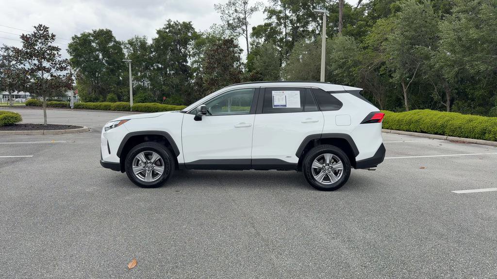 Used 2025 Toyota RAV4 LE AWD/4WD image 11