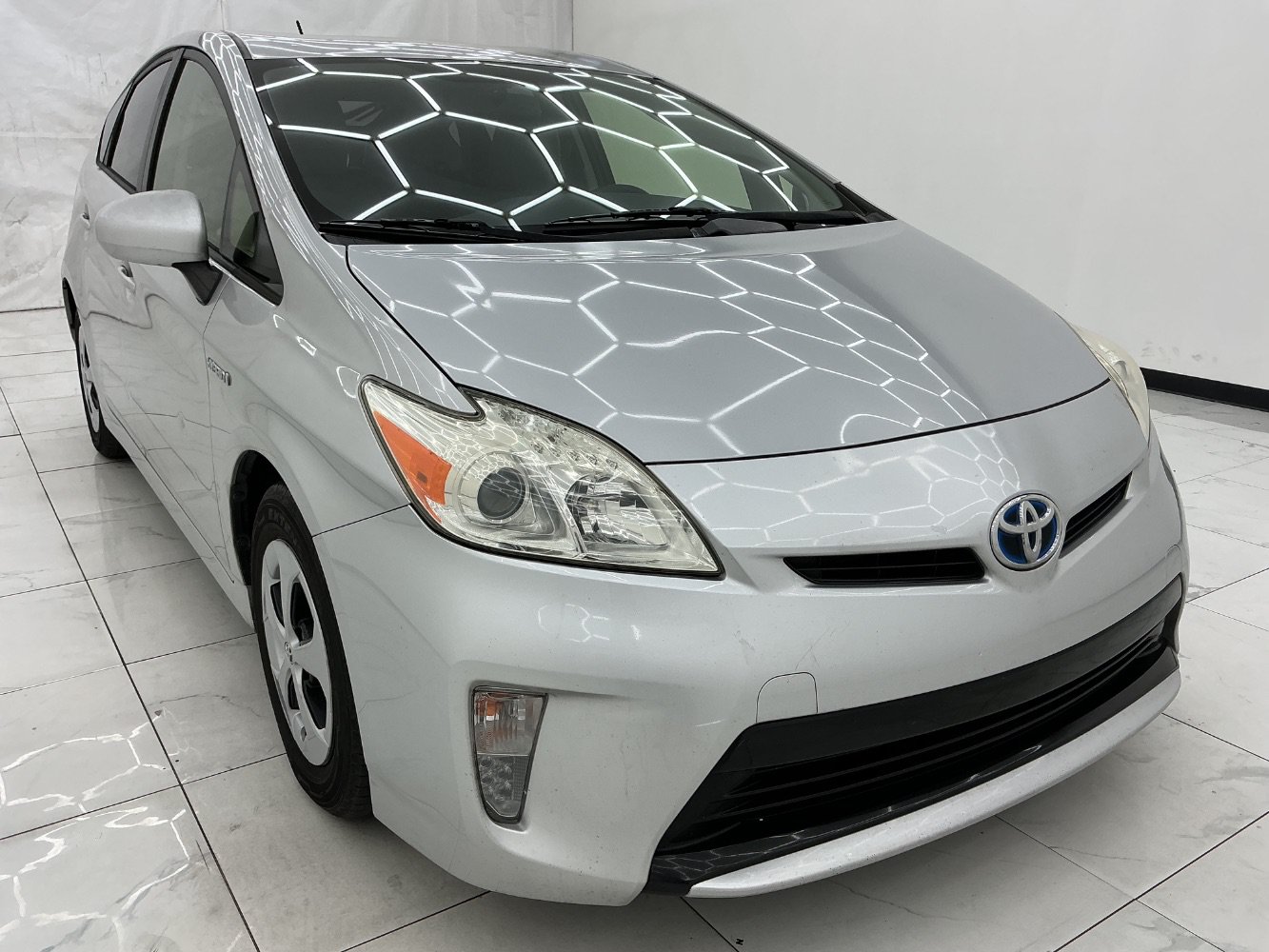 Used 2015 Toyota Prius Two FWD image 3