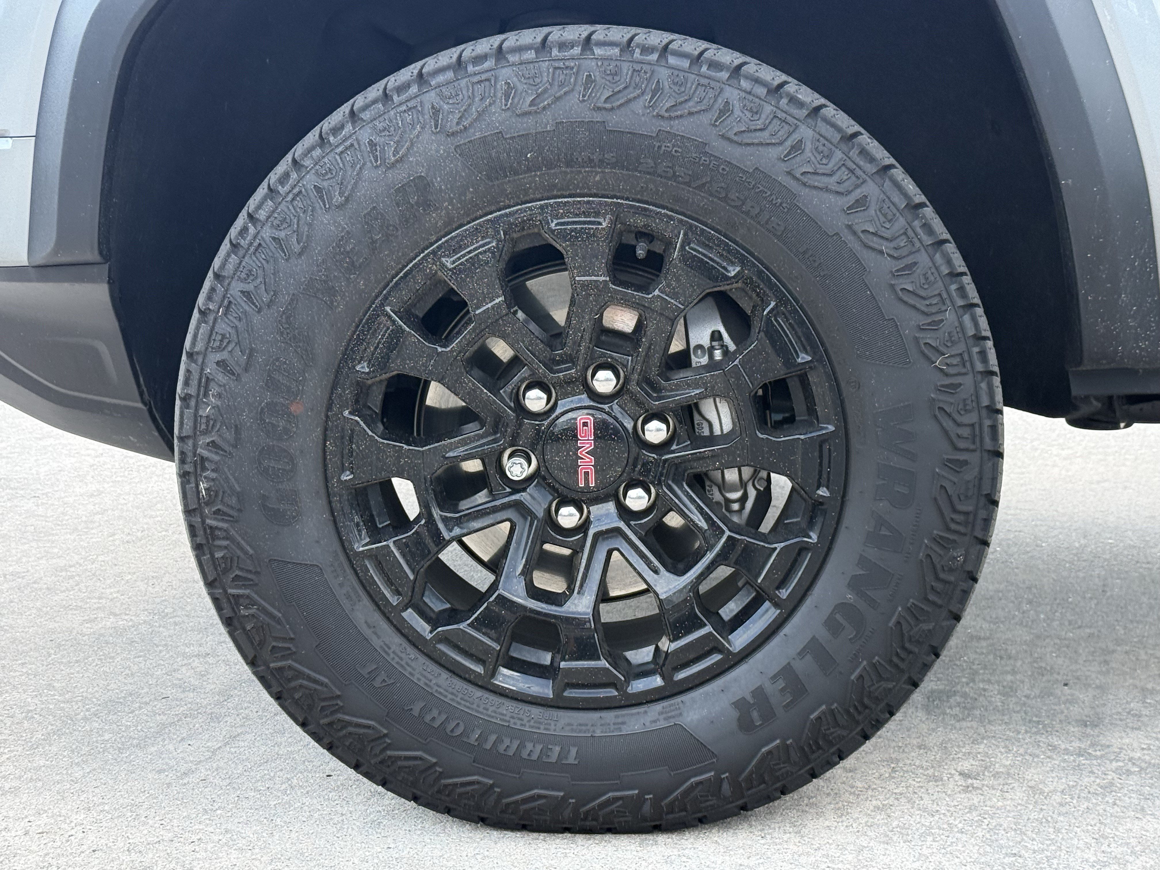 New 2026 GMC Canyon Elevation w/ Convenience Package RWD image 9