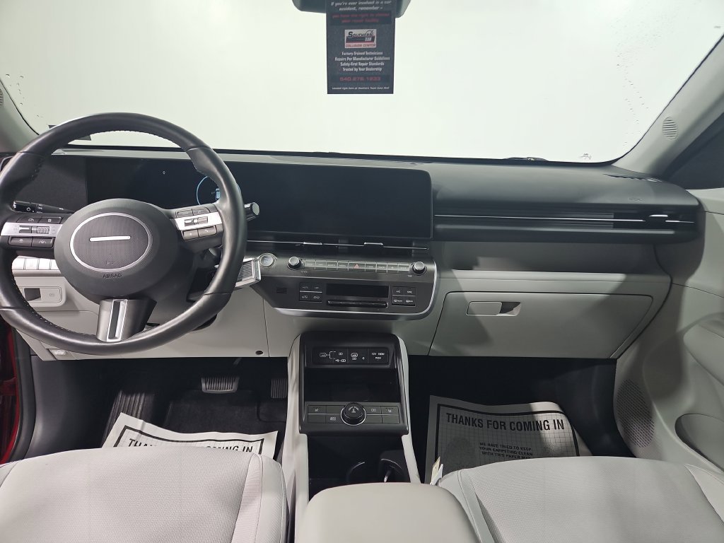 Certified 2025 Hyundai Kona SEL AWD/4WD image 19