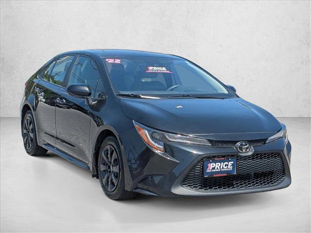 Used 2022 Toyota Corolla LE FWD image 3