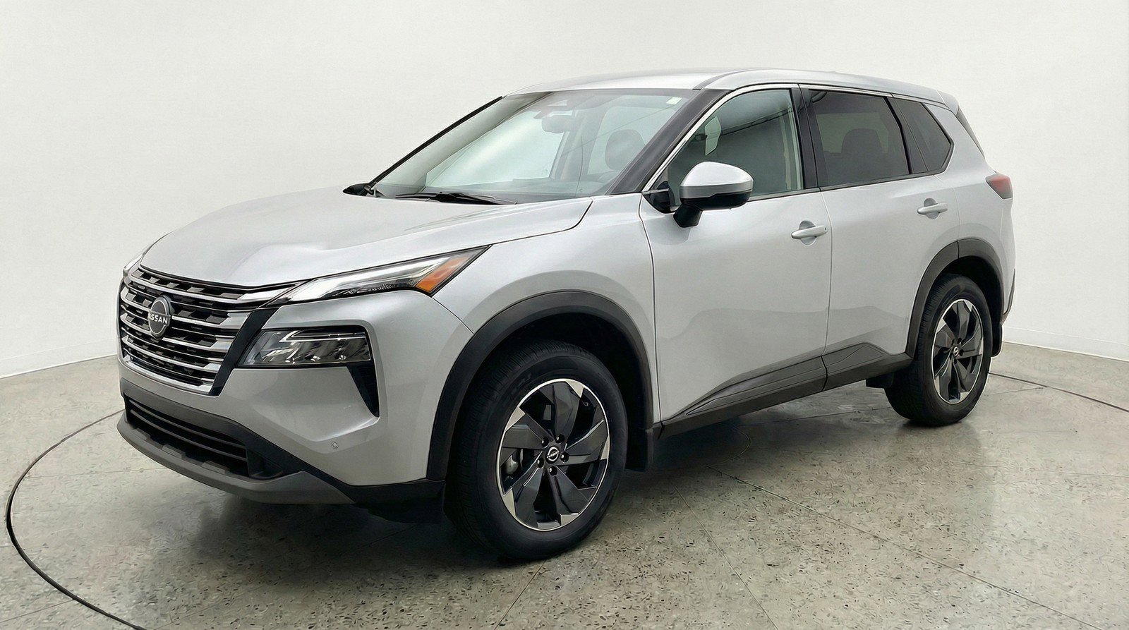 Used 2025 Nissan Rogue SV image 3