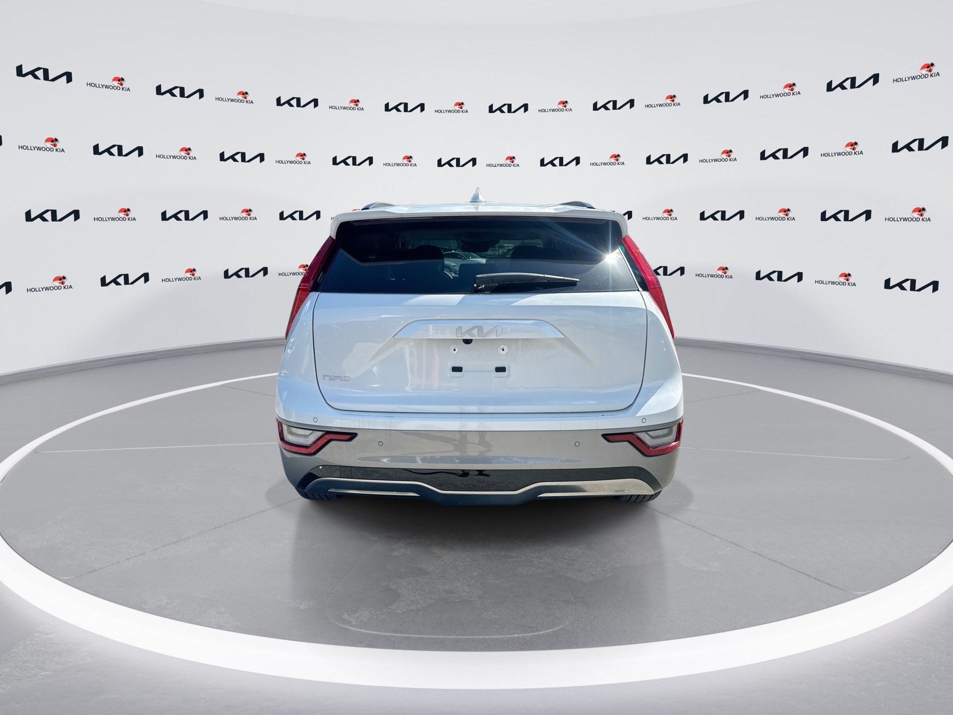 New 2025 Kia Niro Wave w/ Wave Preserve Package FWD image 7