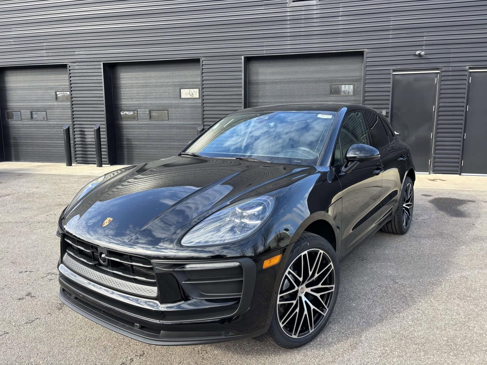 New 2026 Porsche Macan image 6