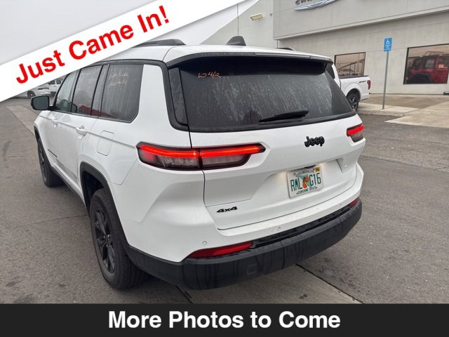 Certified 2024 Jeep Grand Cherokee L Laredo image 3