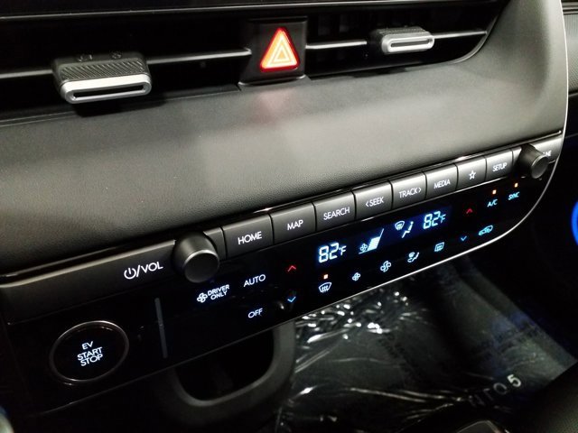 Certified 2025 Hyundai Ioniq 5 Limited image 8