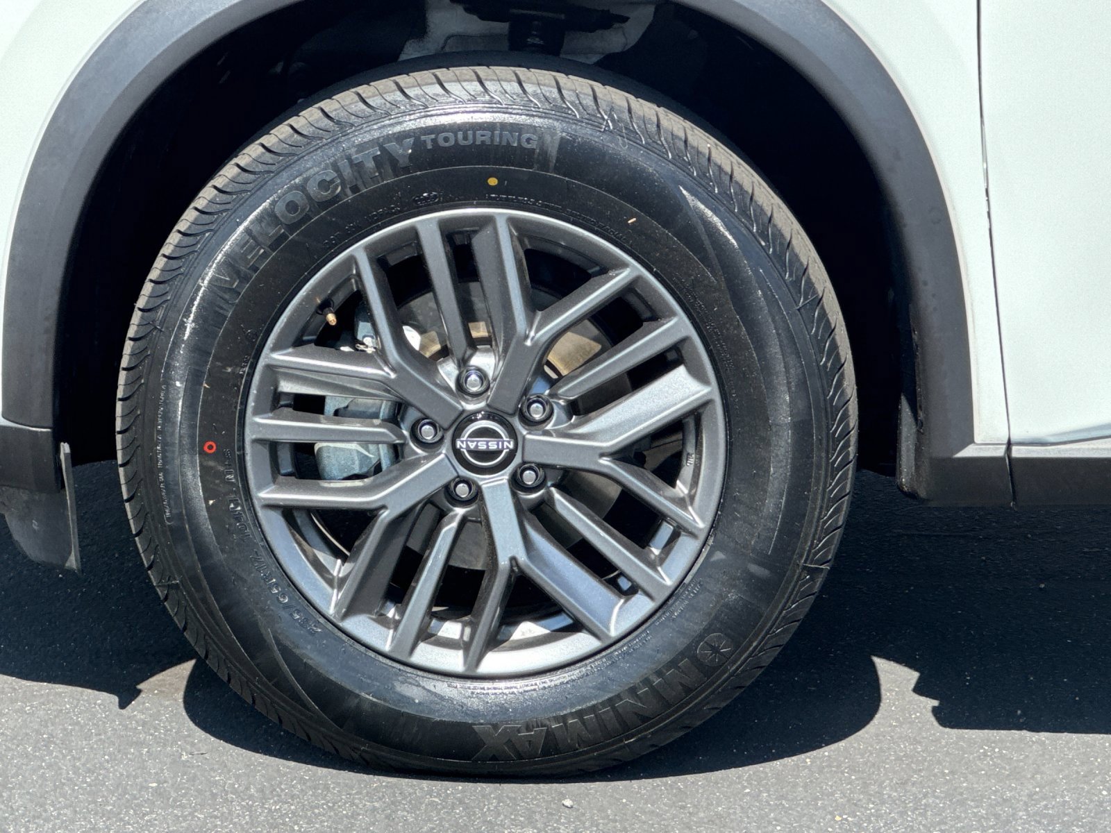 Used 2023 Nissan Rogue S image 24