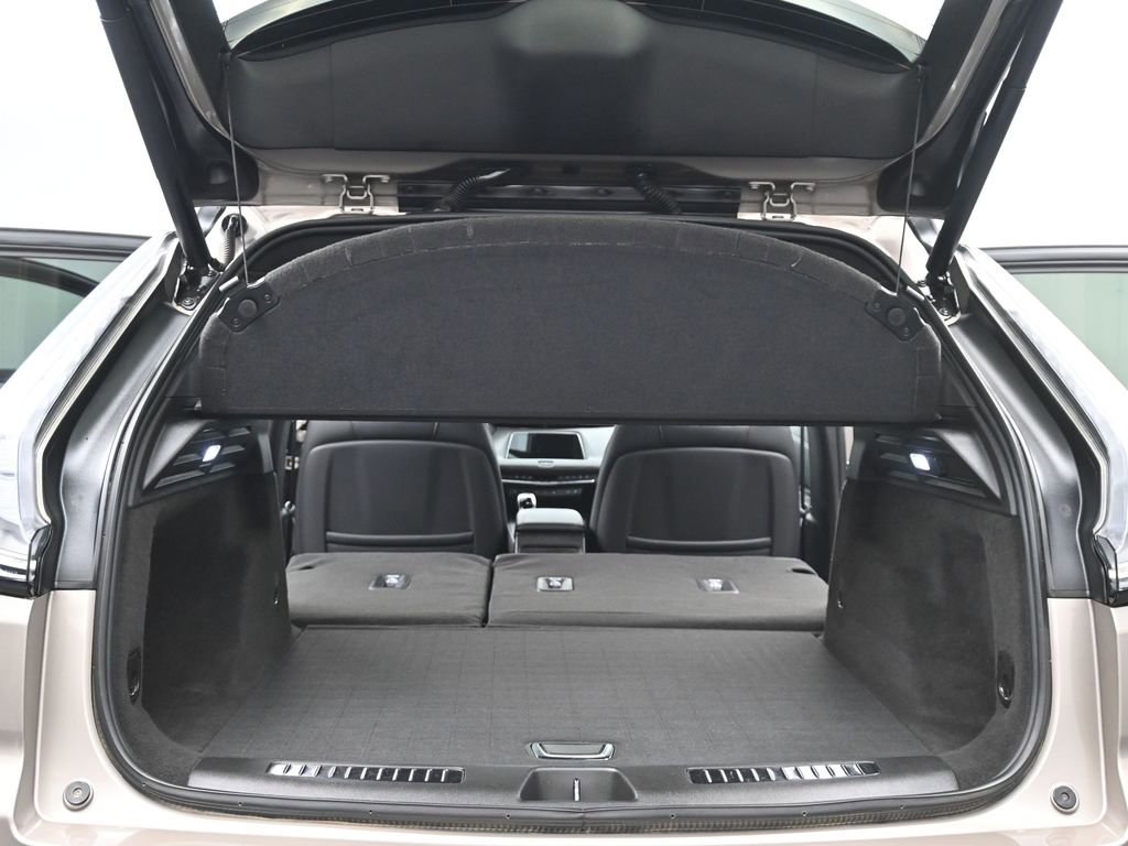 Certified 2023 Cadillac XT4 Sport image 17