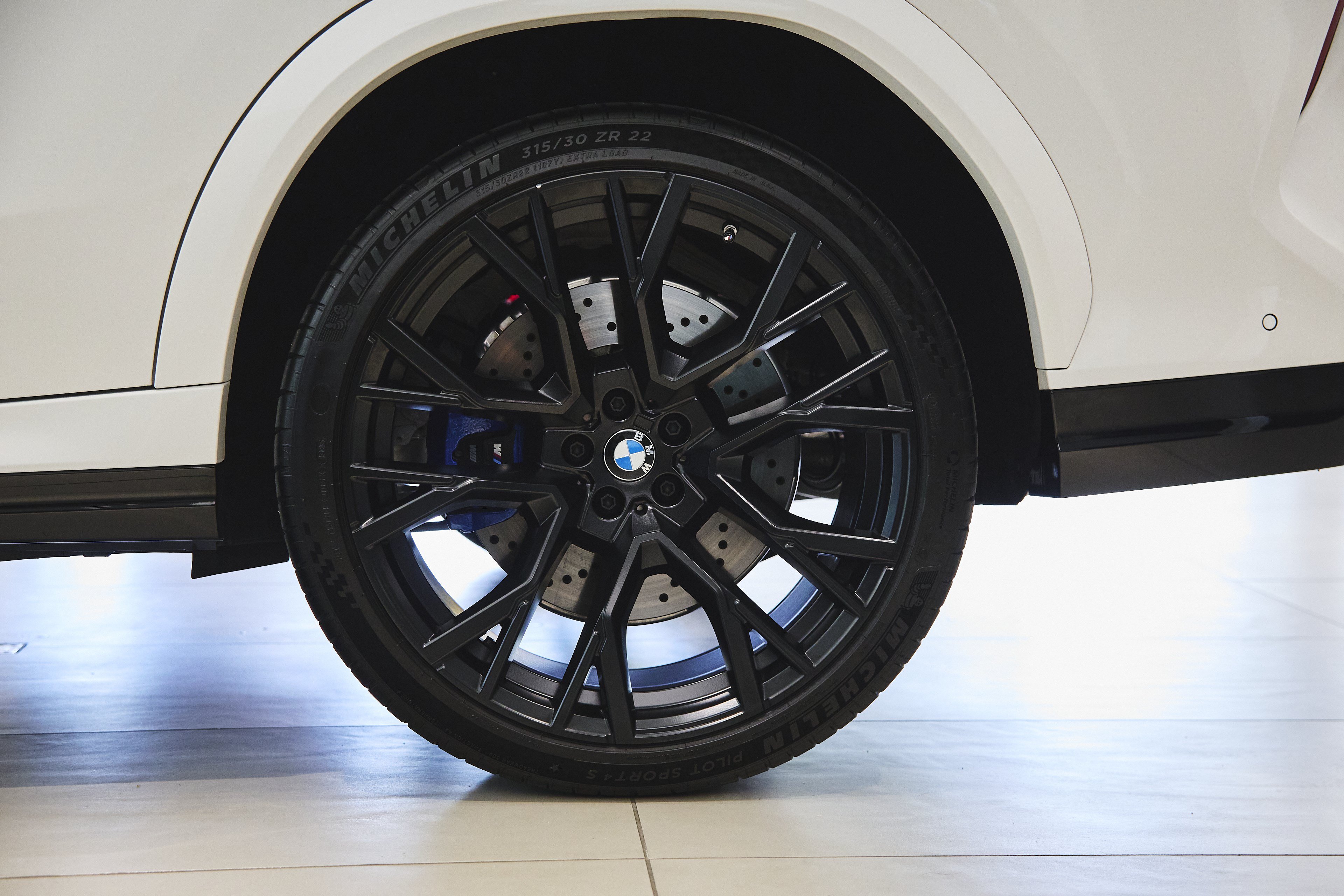 Used 2026 BMW X6 M Competition w/ Executive Package AWD/4WD image 54