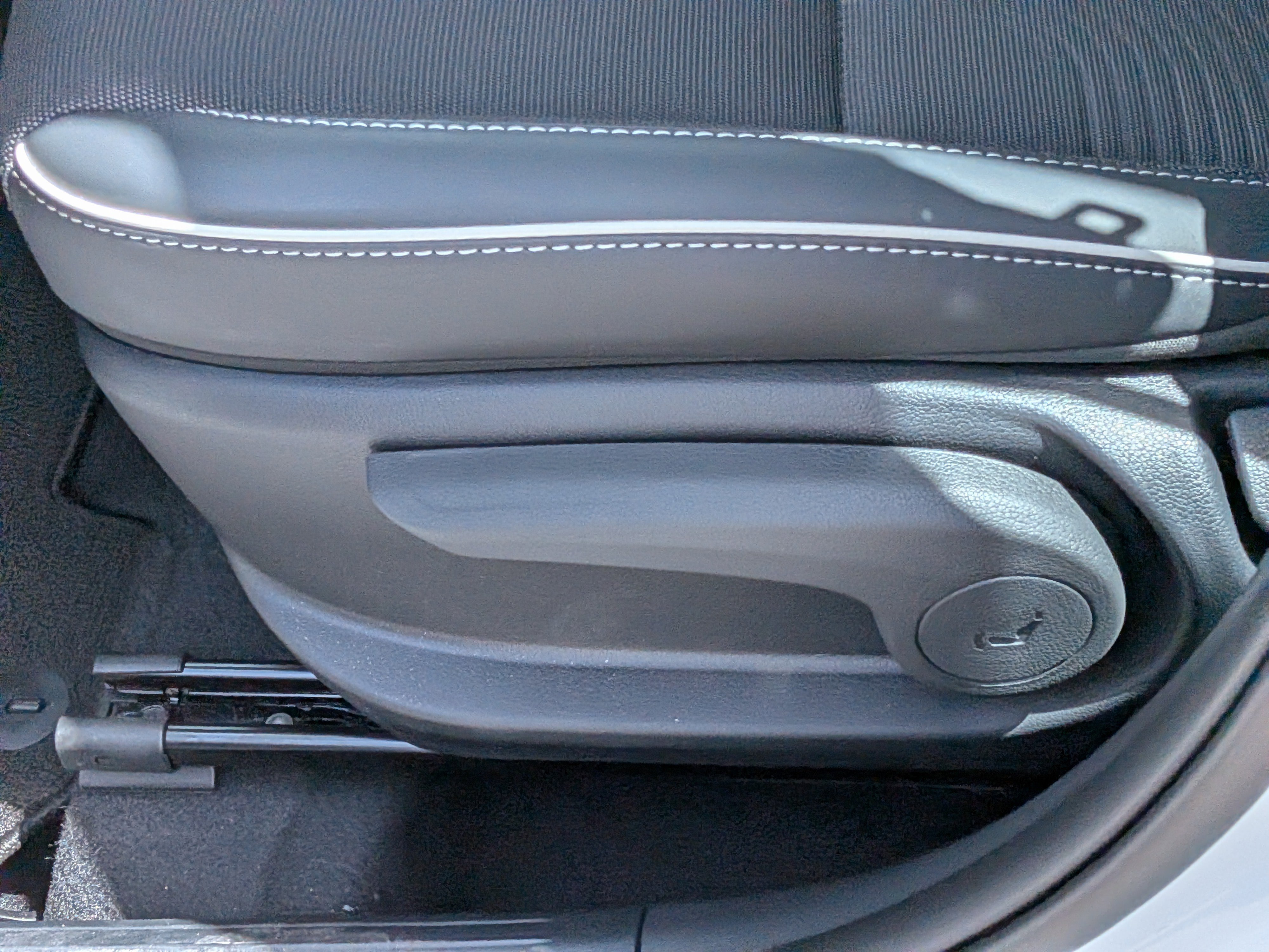 Used 2026 Hyundai Venue SEL FWD image 21