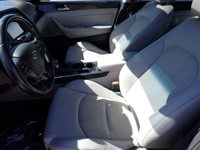 Used 2017 Hyundai Sonata Sport w/ Value Edition Package 02 FWD image 10