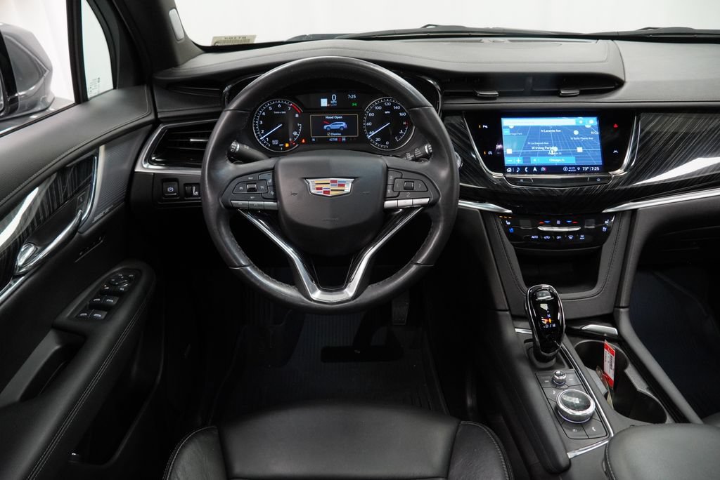 Certified 2023 Cadillac XT6 Premium Luxury AWD/4WD image 16
