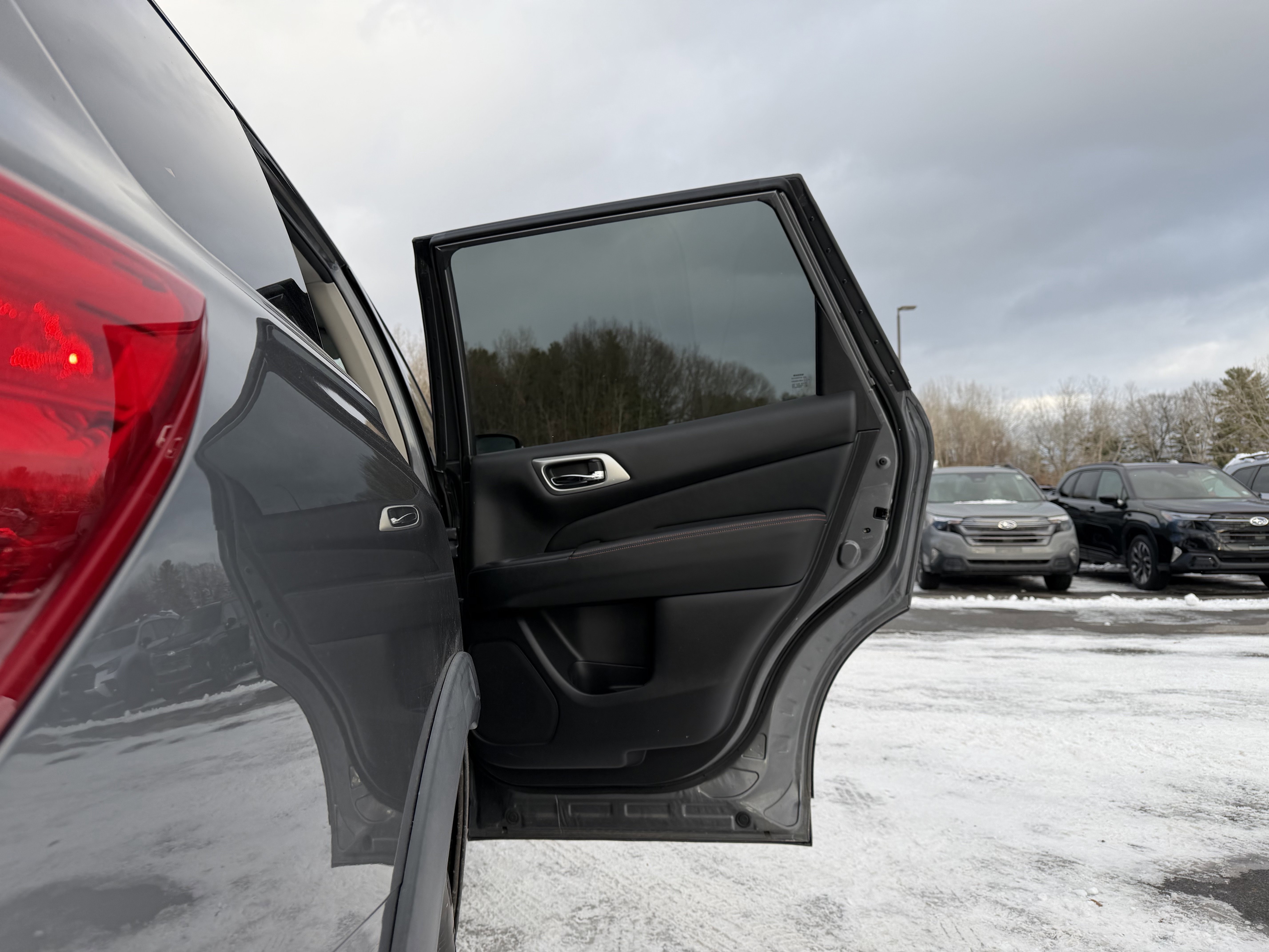 Used 2020 Nissan Pathfinder SV w/ Rock Creek Edition image 32