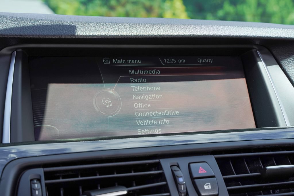 Used 2014 BMW 528i Sedan RWD image 17