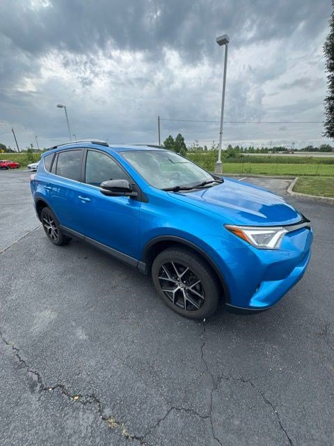 Used 2017 Toyota RAV4 SE w/ Power Special Value Package AWD/4WD image 3