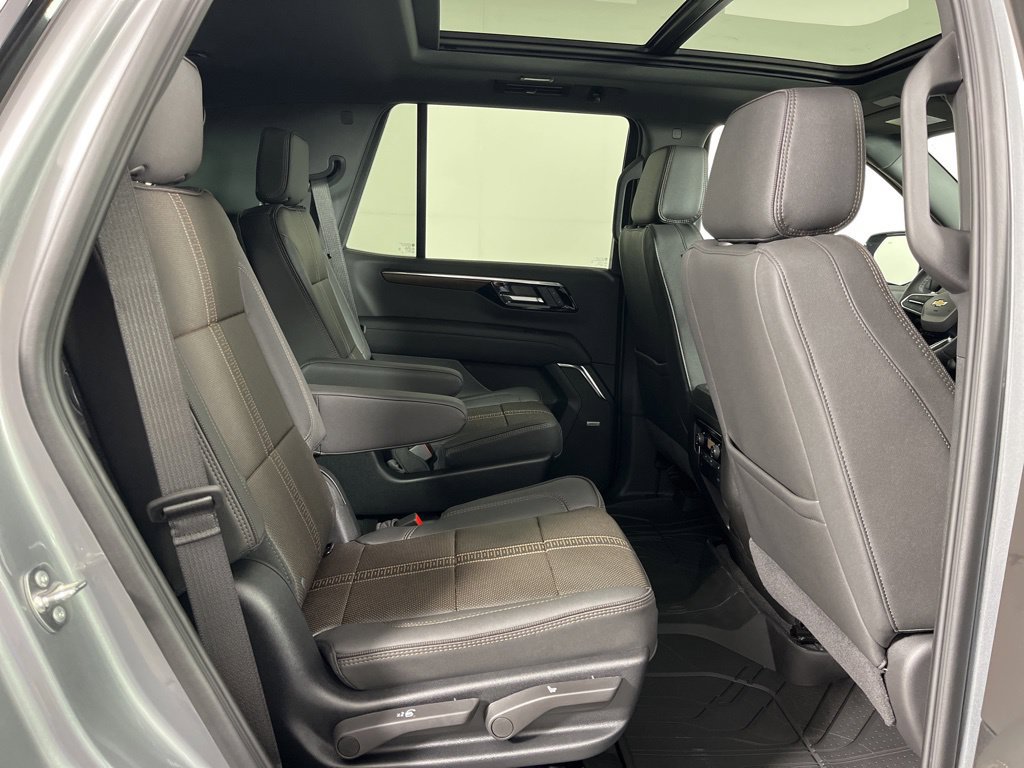 New 2026 Chevrolet Tahoe High Country AWD/4WD image 14