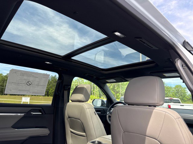 New 2026 GMC Acadia Elevation image 14