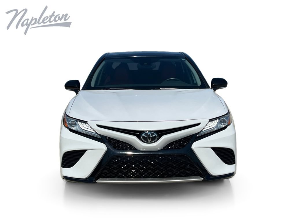 Used 2020 Toyota Camry XSE FWD image 9