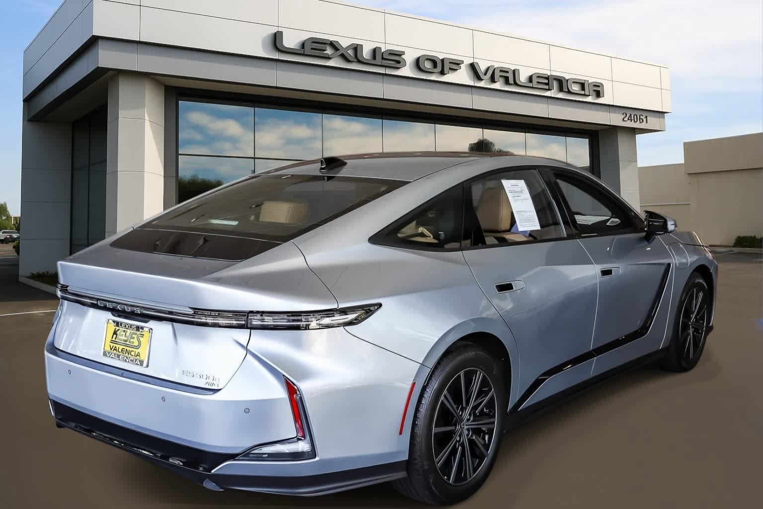New 2026 Lexus ES 500e AWD/4WD image 4