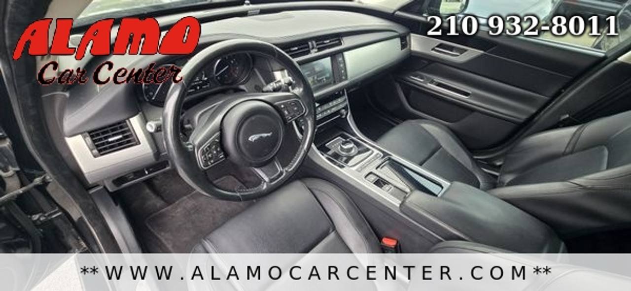 Used 2017 Jaguar XF Premium RWD image 29