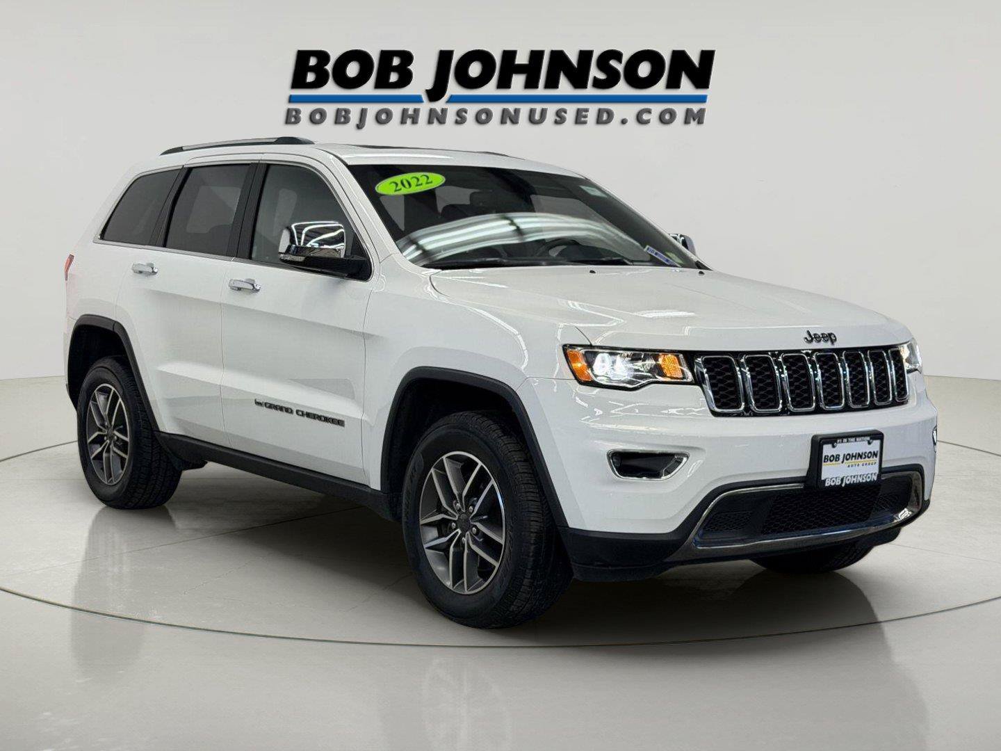 Used 2022 Jeep Grand Cherokee Limited AWD/4WD image 2