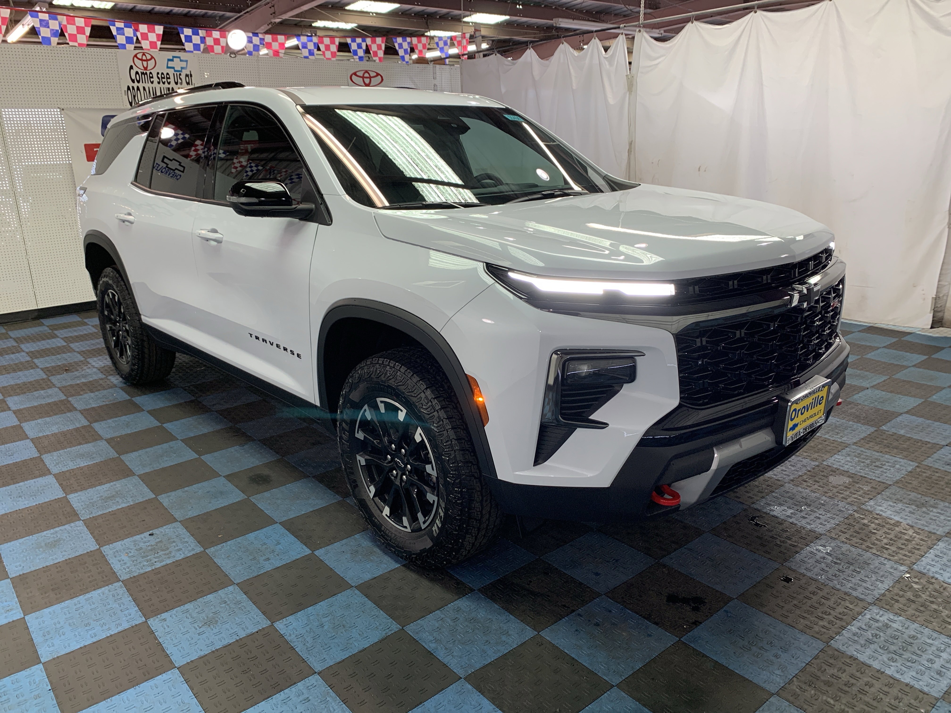 New 2026 Chevrolet Traverse Z71 image 6