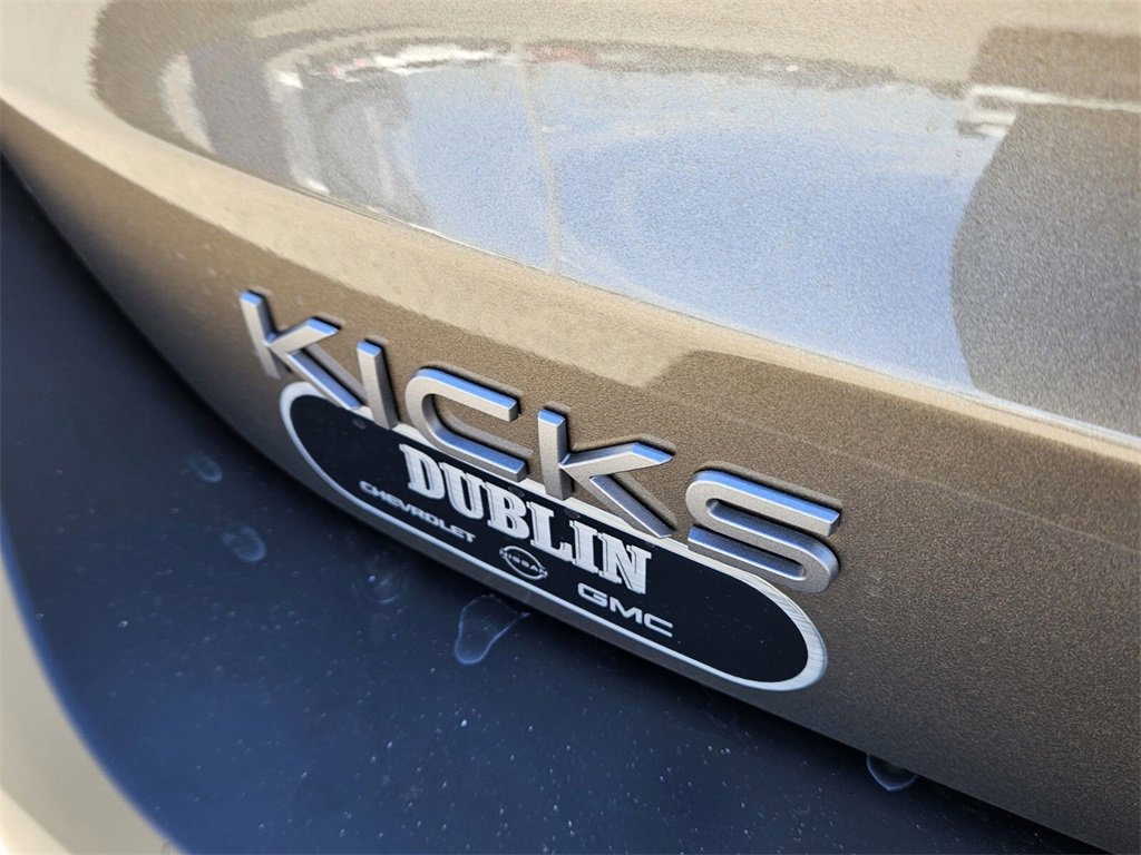 New 2026 Nissan Kicks SR image 9