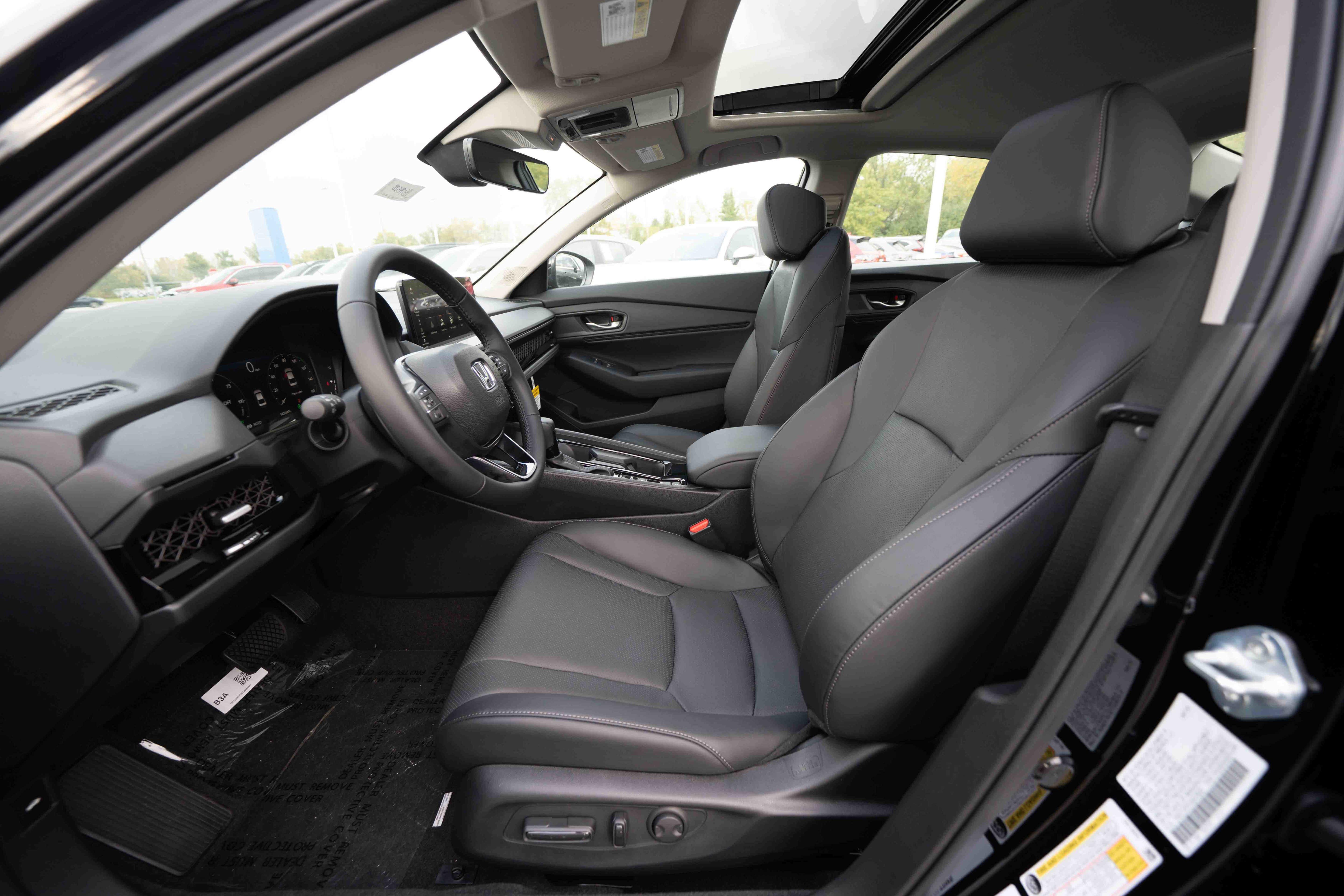 New 2025 Honda Accord EX-L image 9