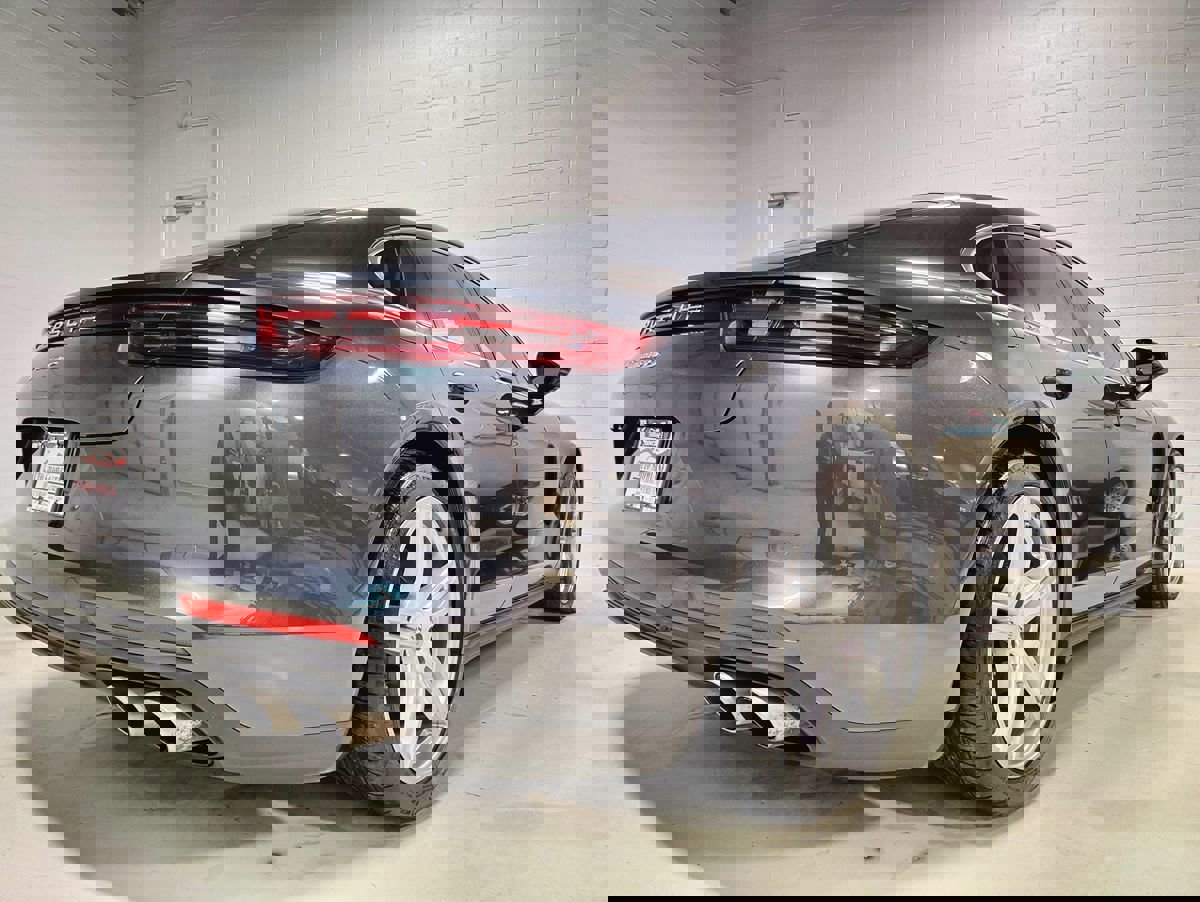 Used 2018 Porsche Panamera 4S image 7