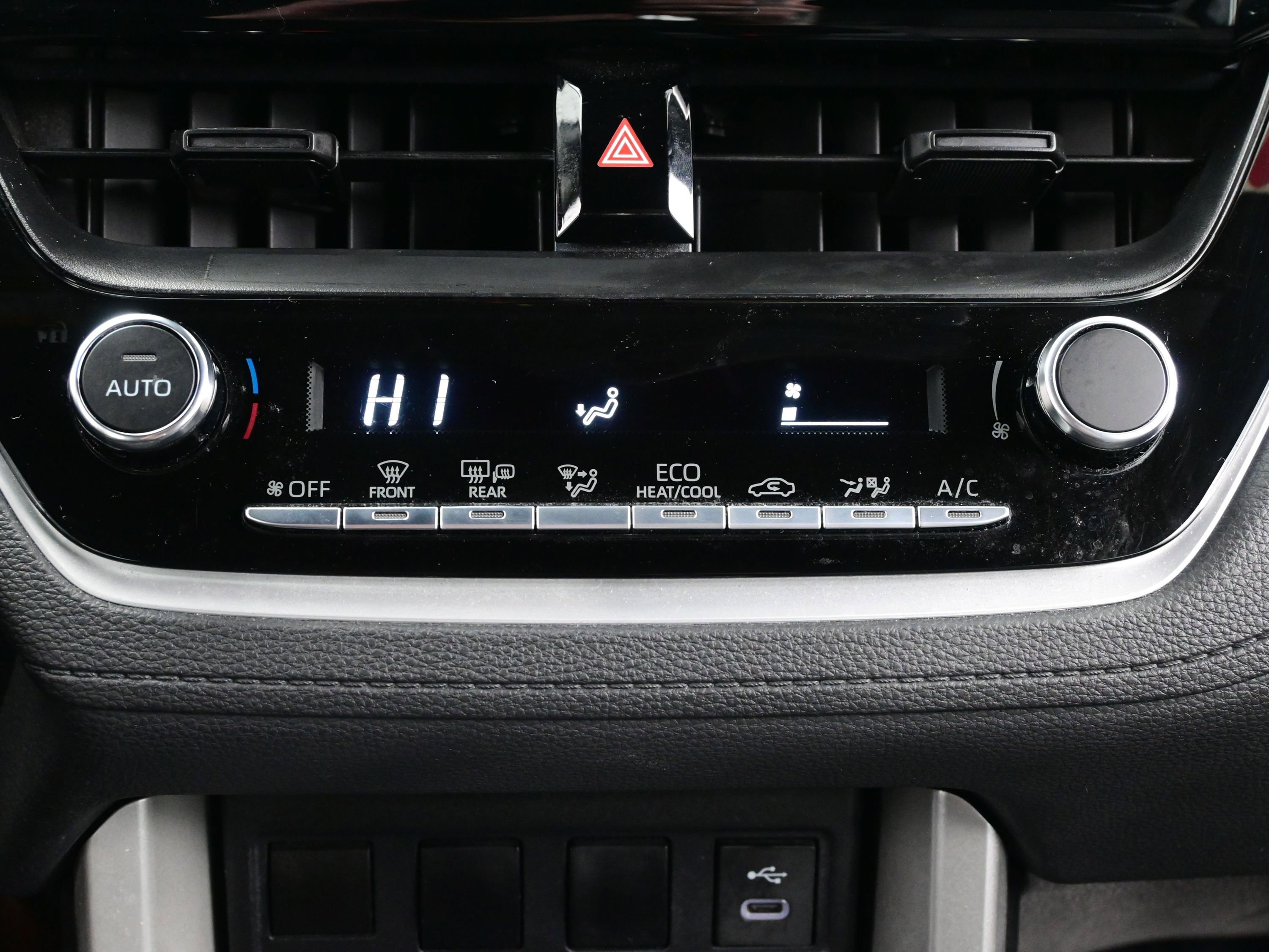 Used 2024 Toyota Corolla Cross S AWD/4WD image 19