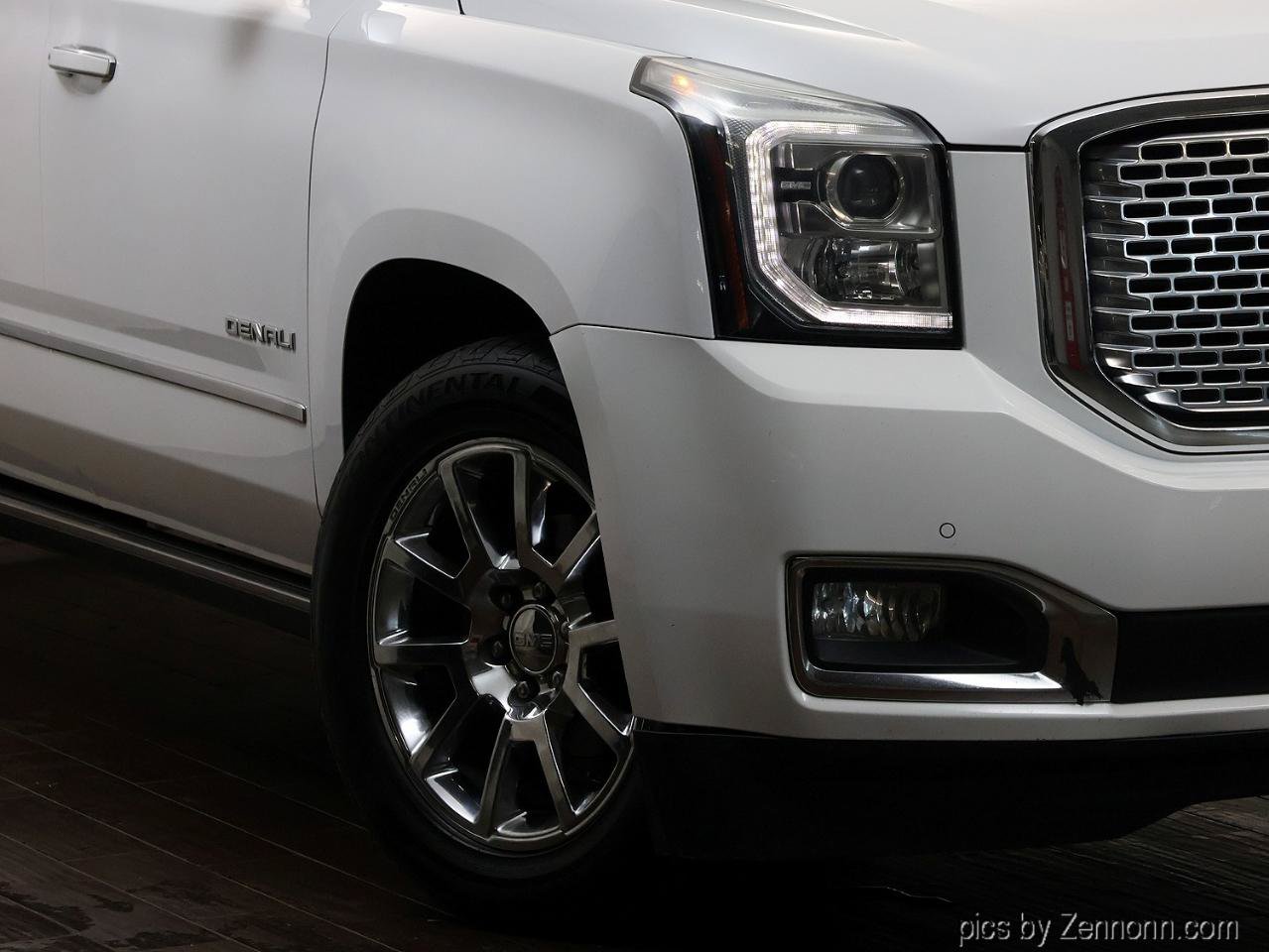 Used 2017 GMC Yukon XL Denali w/ Open Road Package AWD/4WD image 3
