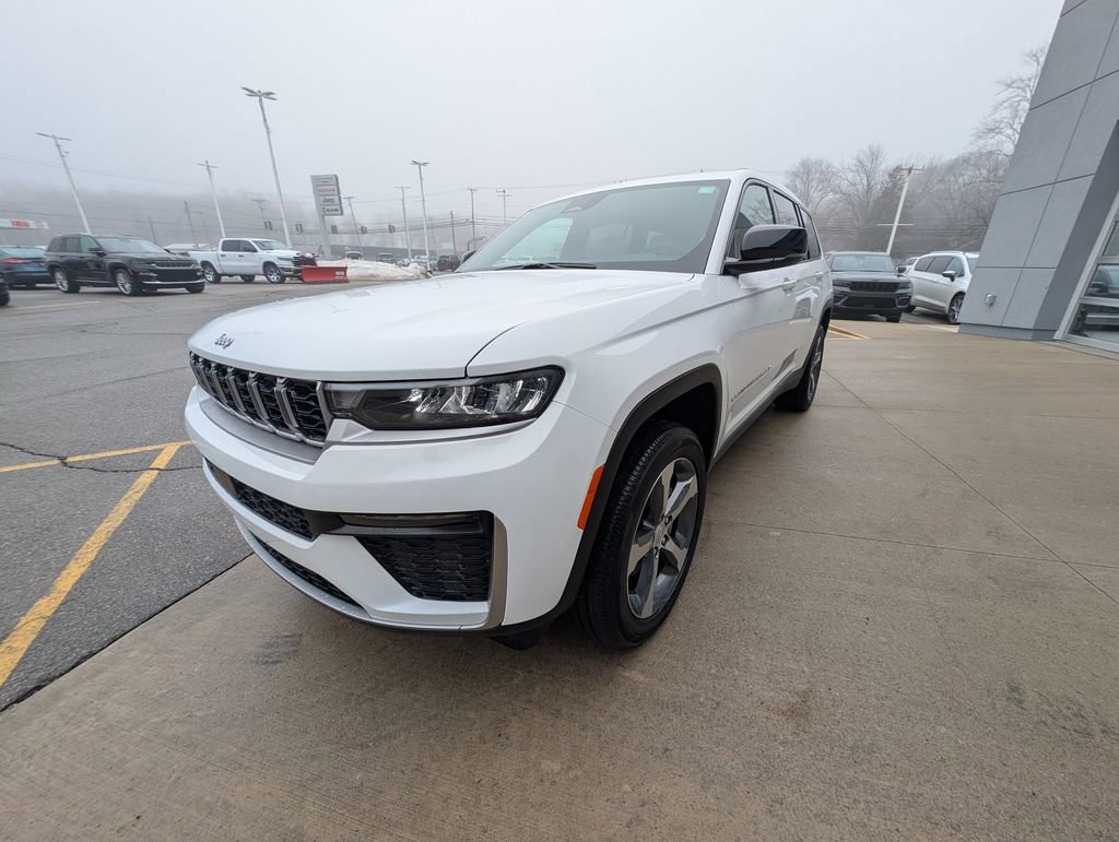 New 2026 Jeep Grand Cherokee L Limited image 8