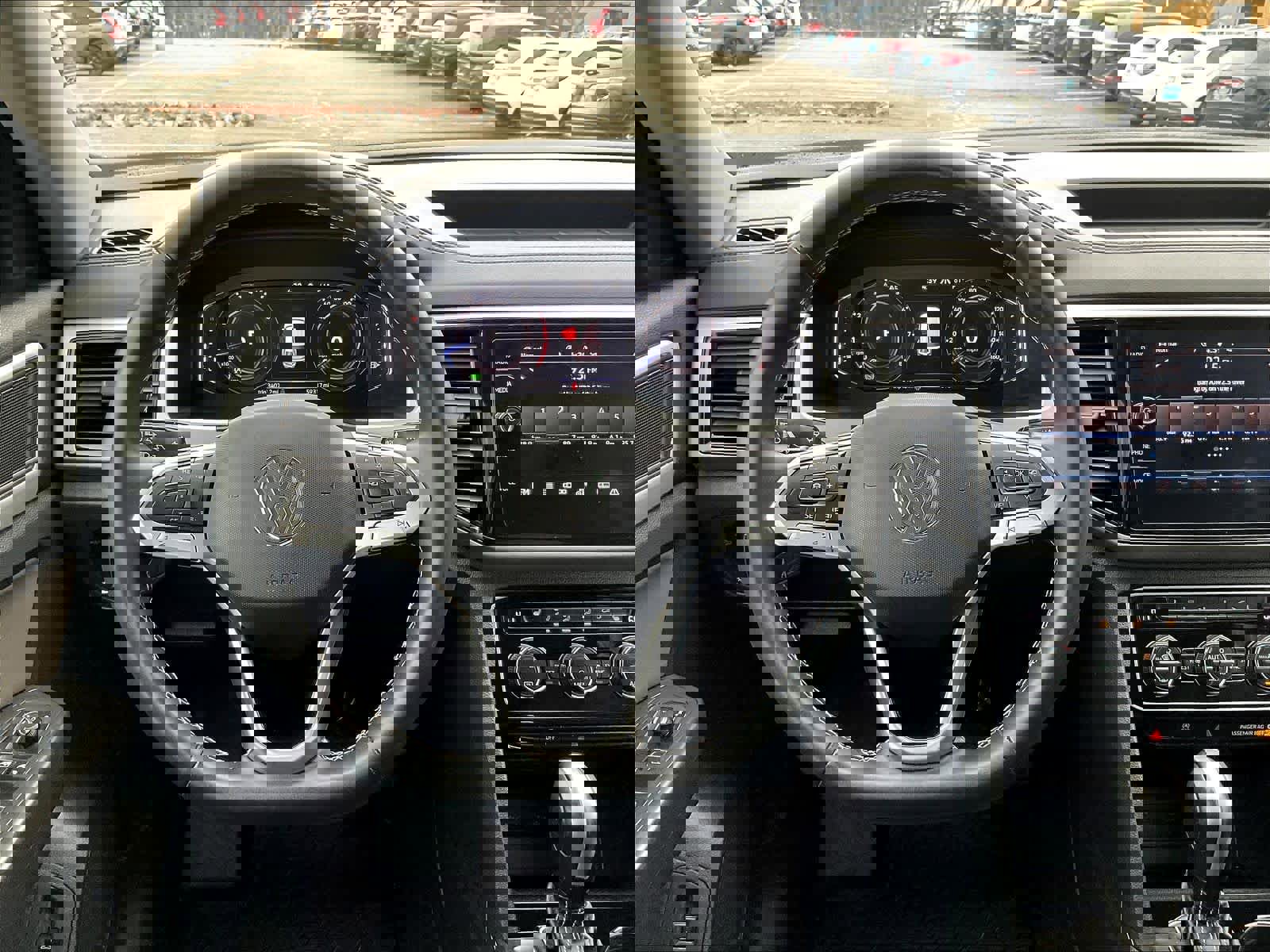 Used 2023 Volkswagen Atlas SE image 18