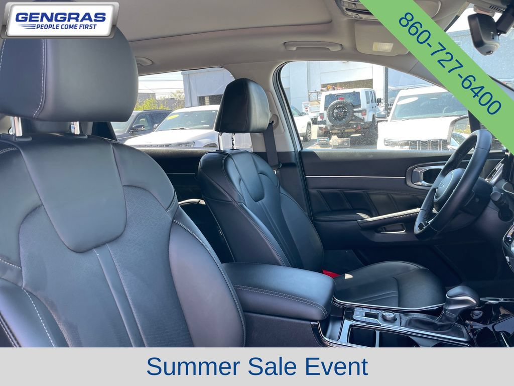 Used 2023 Kia Sorento SX AWD/4WD image 16