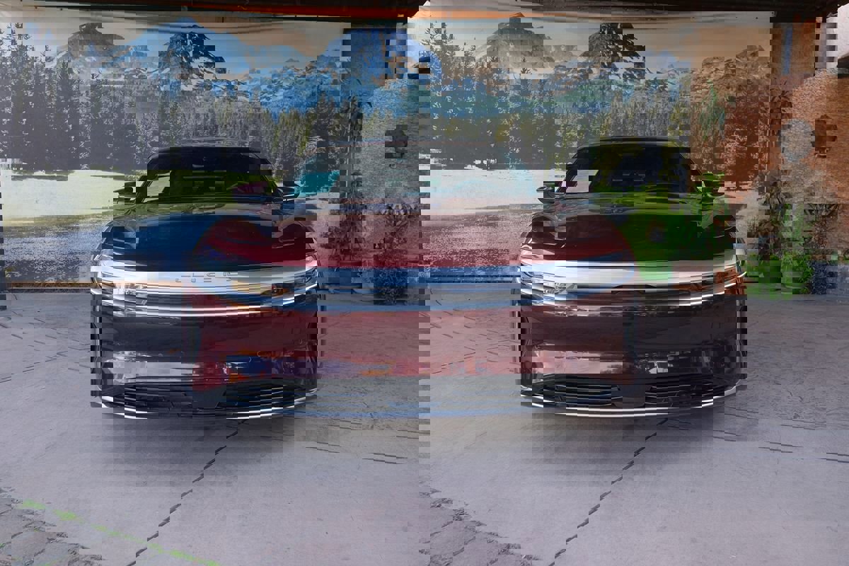 Used 2024 Lucid Air Touring image 2