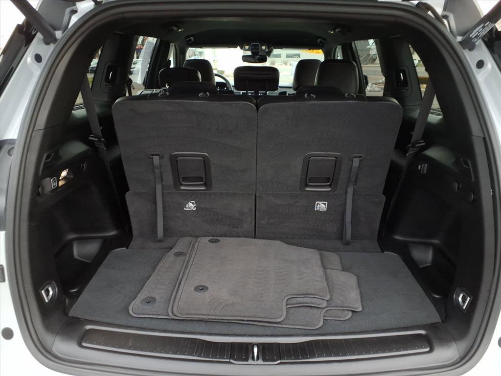 Used 2024 Jeep Grand Cherokee L Laredo image 13