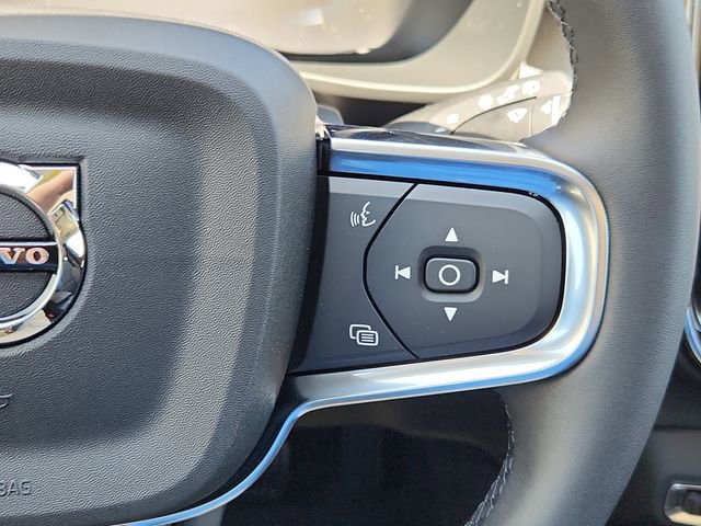 New 2025 Volvo XC40 B5 Ultra w/ Climate Package AWD/4WD image 18