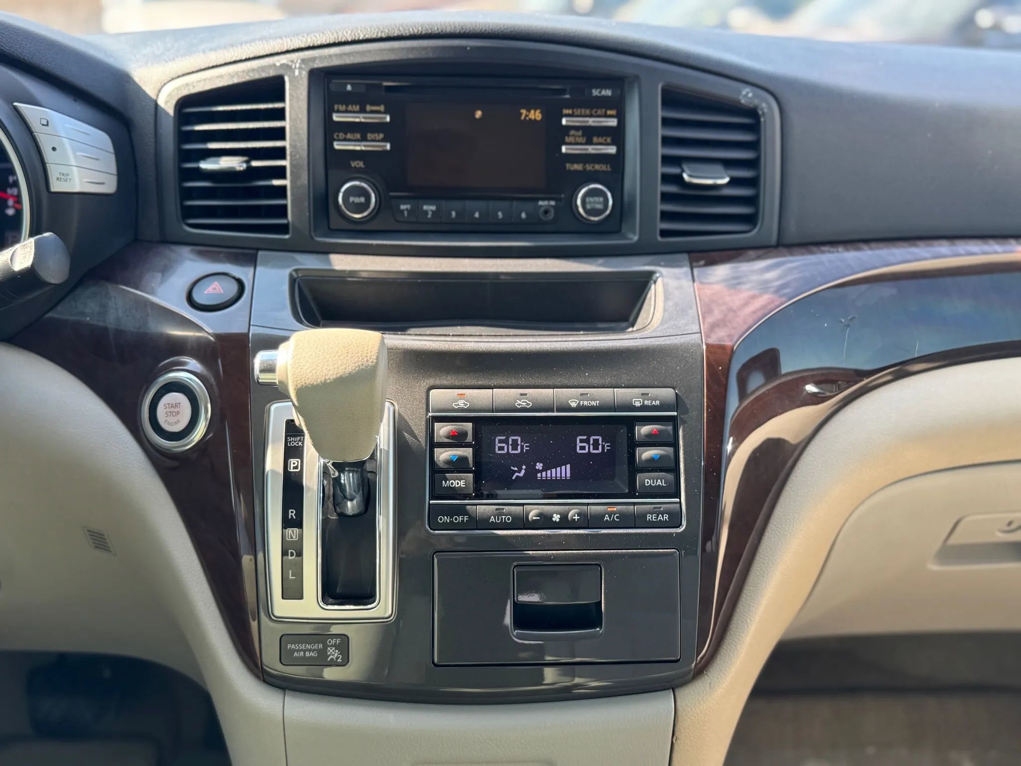 Used 2012 Nissan Quest SV image 28