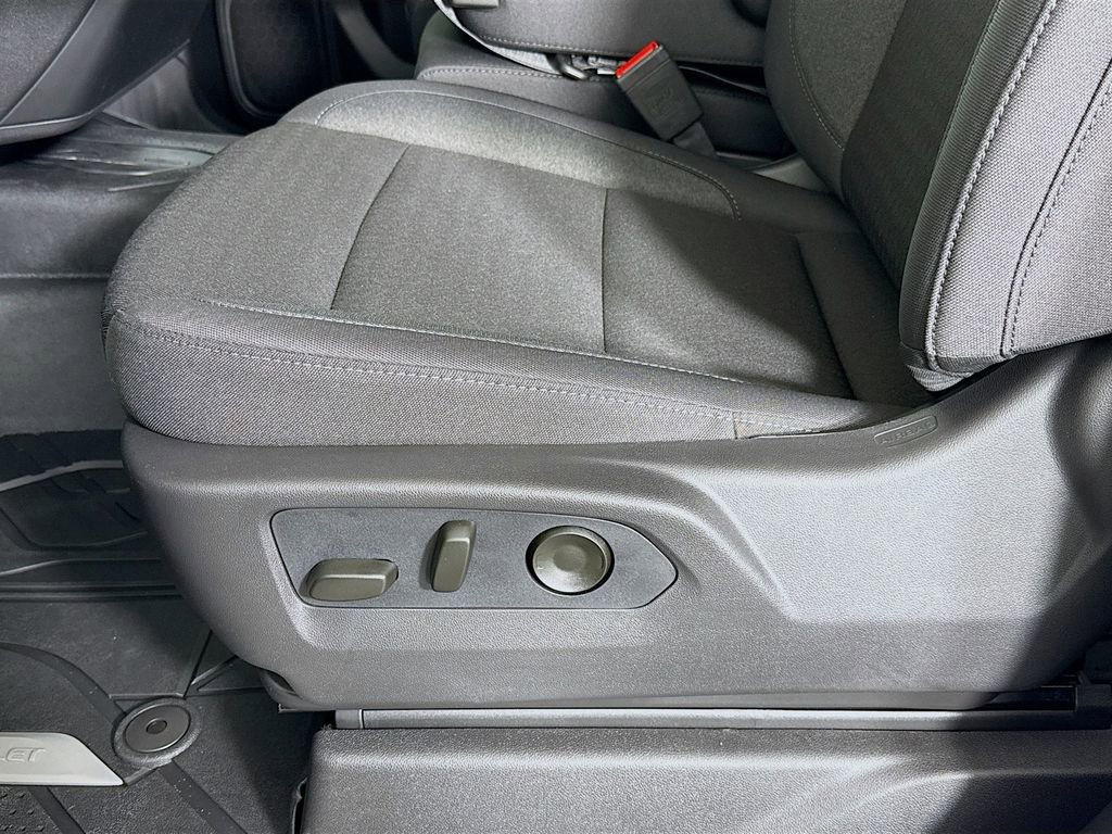New 2026 Chevrolet Silverado 1500 Custom w/ Turbomax Blackout Package image 18