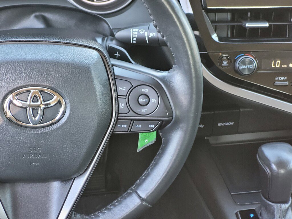 Used 2023 Toyota Camry SE image 15