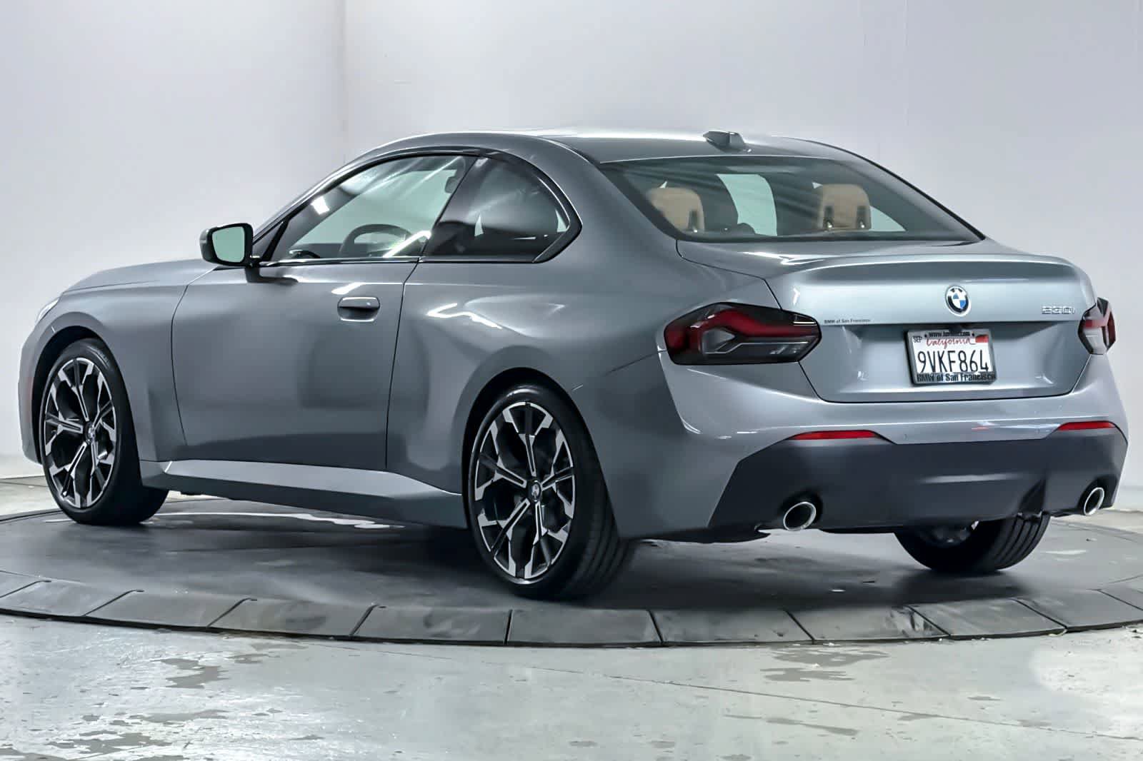Used 2025 BMW 230i Coupe w/ Convenience Package RWD image 6