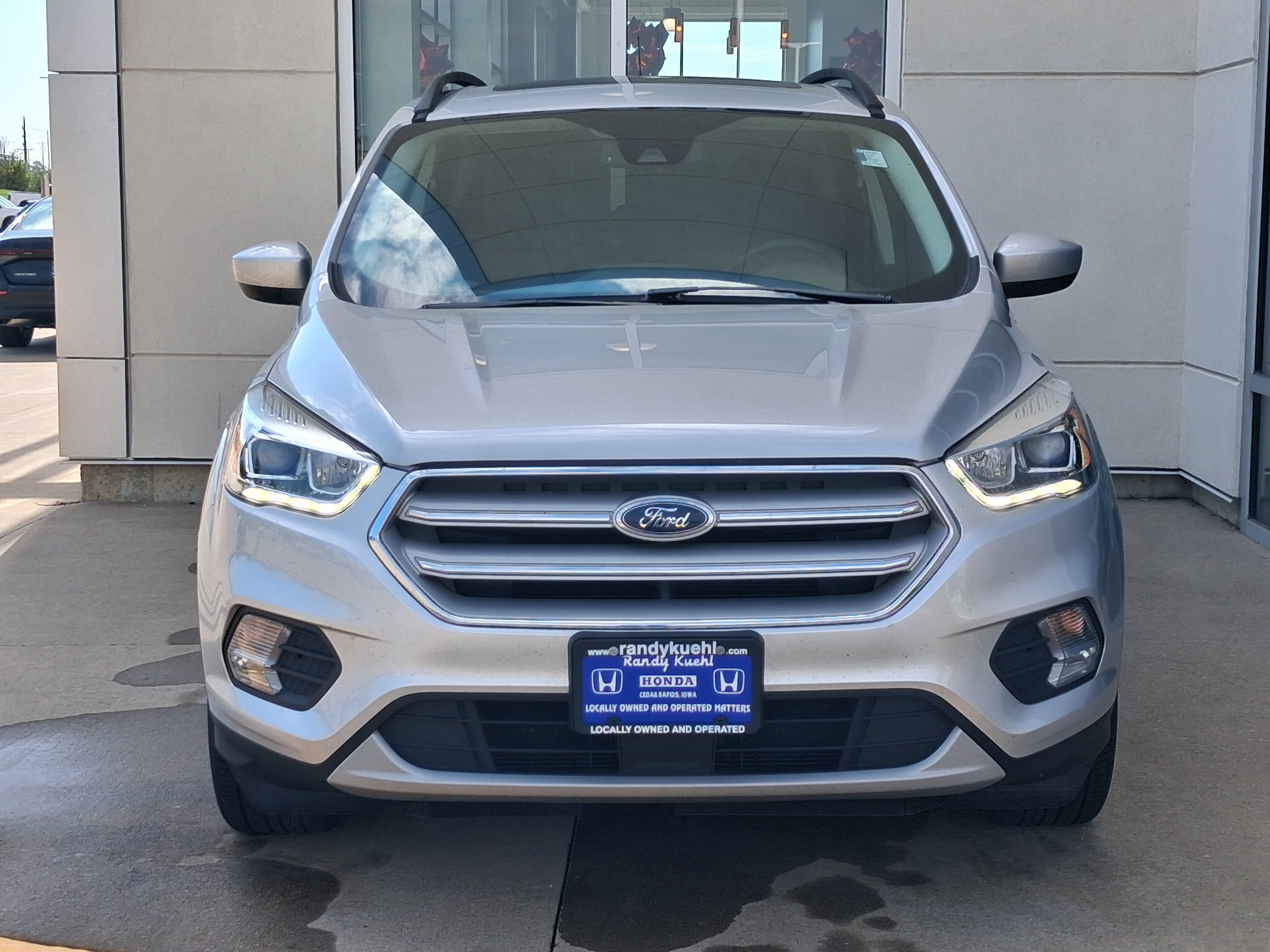 Used 2019 Ford Escape SEL FWD image 4