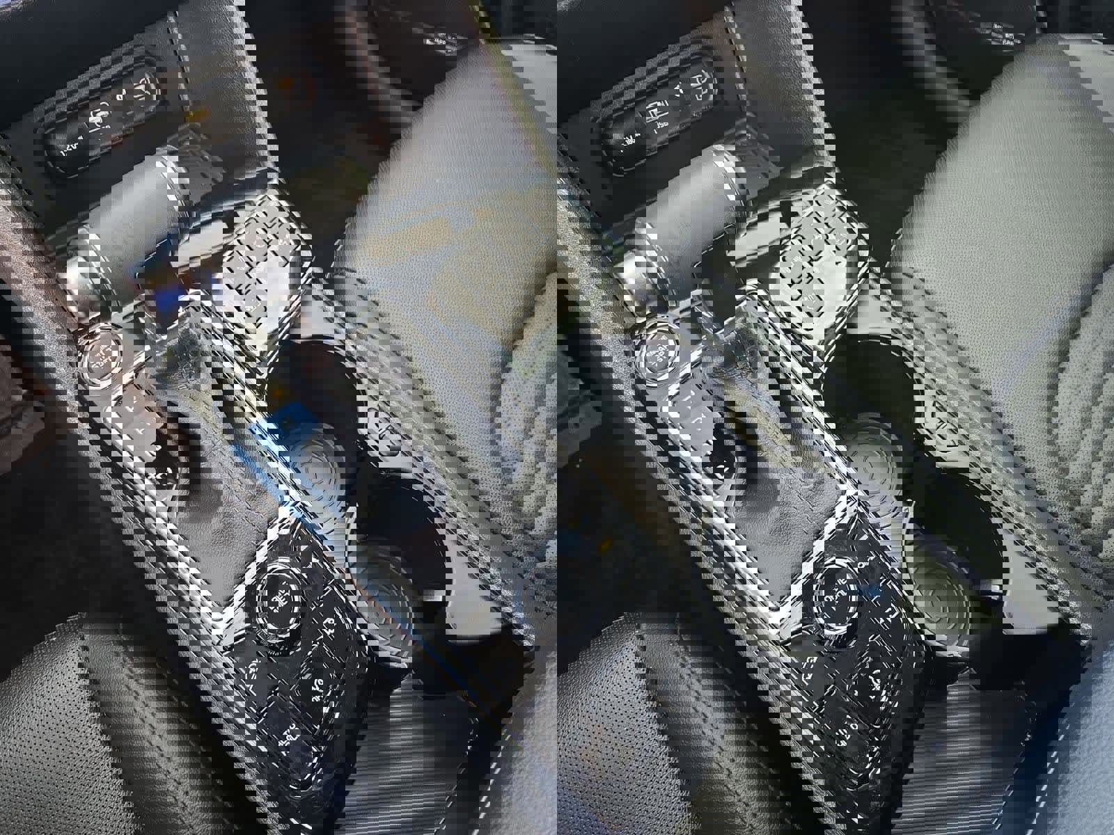 Used 2024 Kia Sportage SX image 33