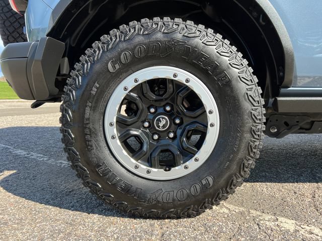 Used 2023 Ford Bronco Badlands w/ Sasquatch Package AWD/4WD image 14