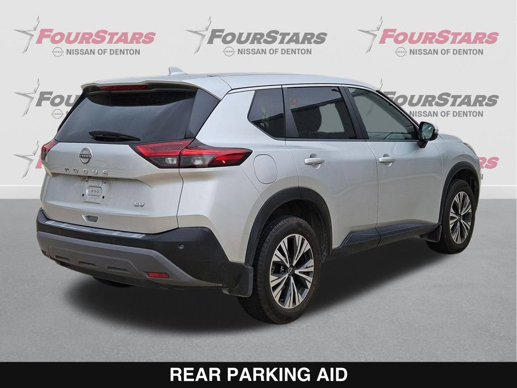 Used 2022 Nissan Rogue SV image 4