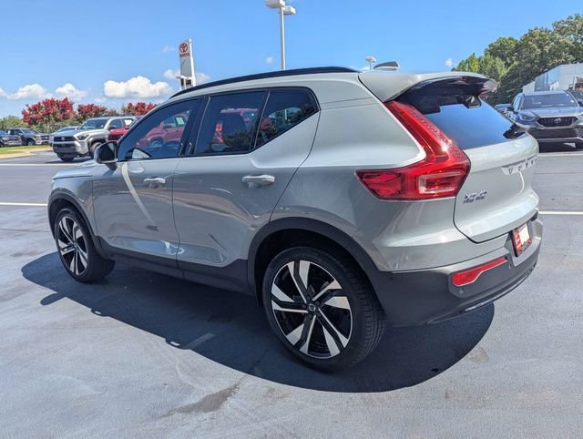 Used 2024 Volvo XC40 B5 Ultimate w/ Climate Package AWD/4WD image 4